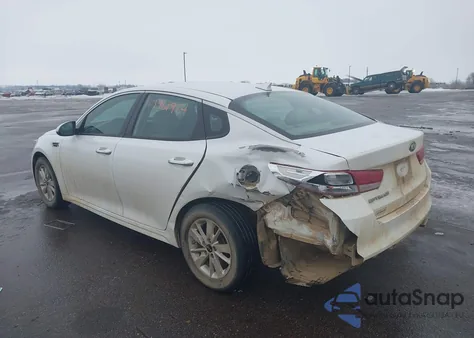 2016 Kia Optima Lx z USA, uszkodzony, nr VIN KNAGT4L38G5102949